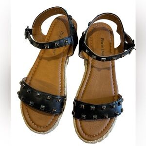 Pierre Dumas Magic 23 Sandals Womens Size 9 Platform Espadrille Black Studded